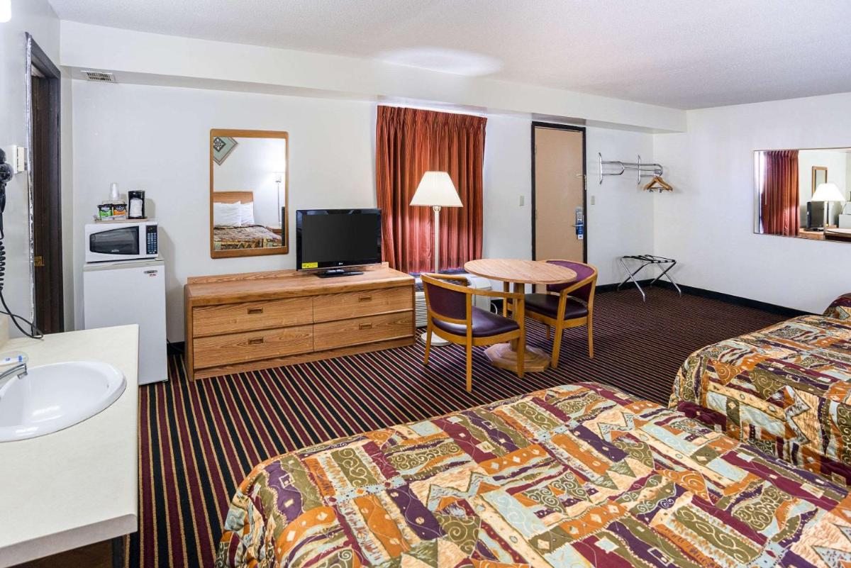 Rodeway Inn & Suites Austin - Housity