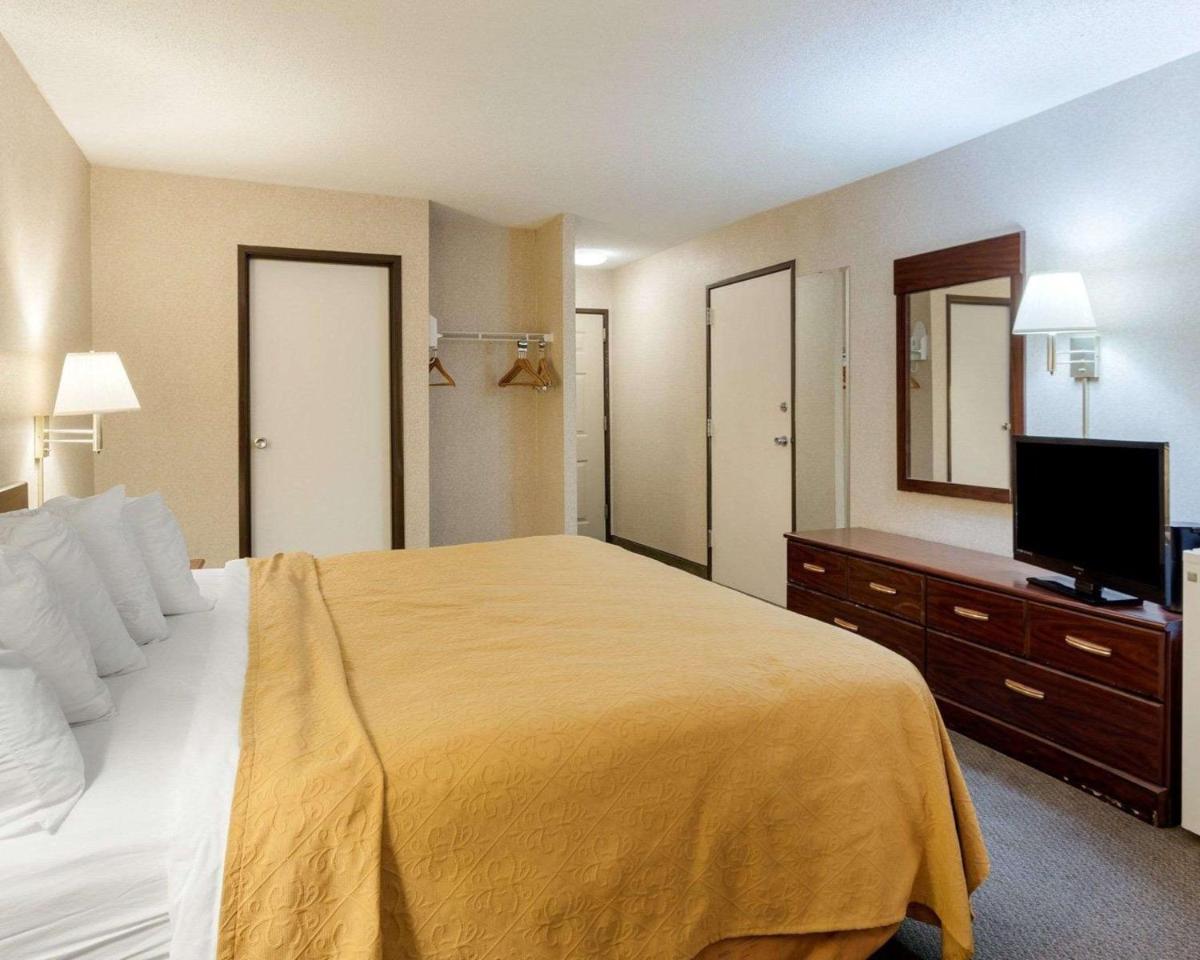 Quality Inn - Housity