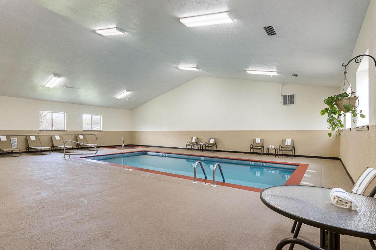 Econo Lodge Livingston Gateway to Yellowstone - Housity