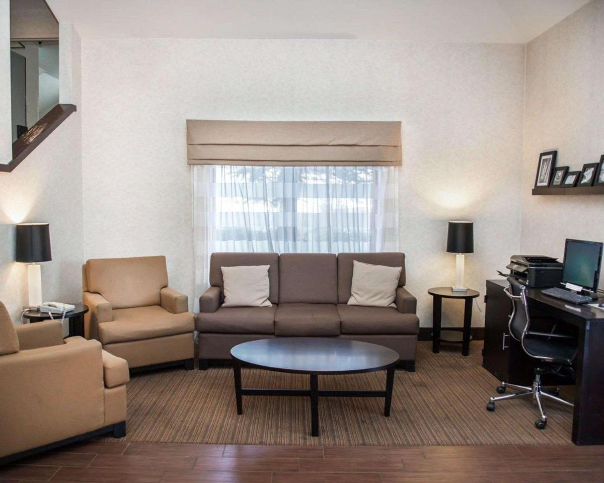 Sleep Inn University Place - Housity