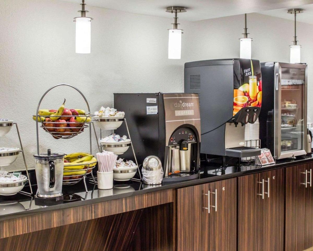 Sleep Inn & Suites Spring Lake - Fayetteville Near Fort Liberty - Housity