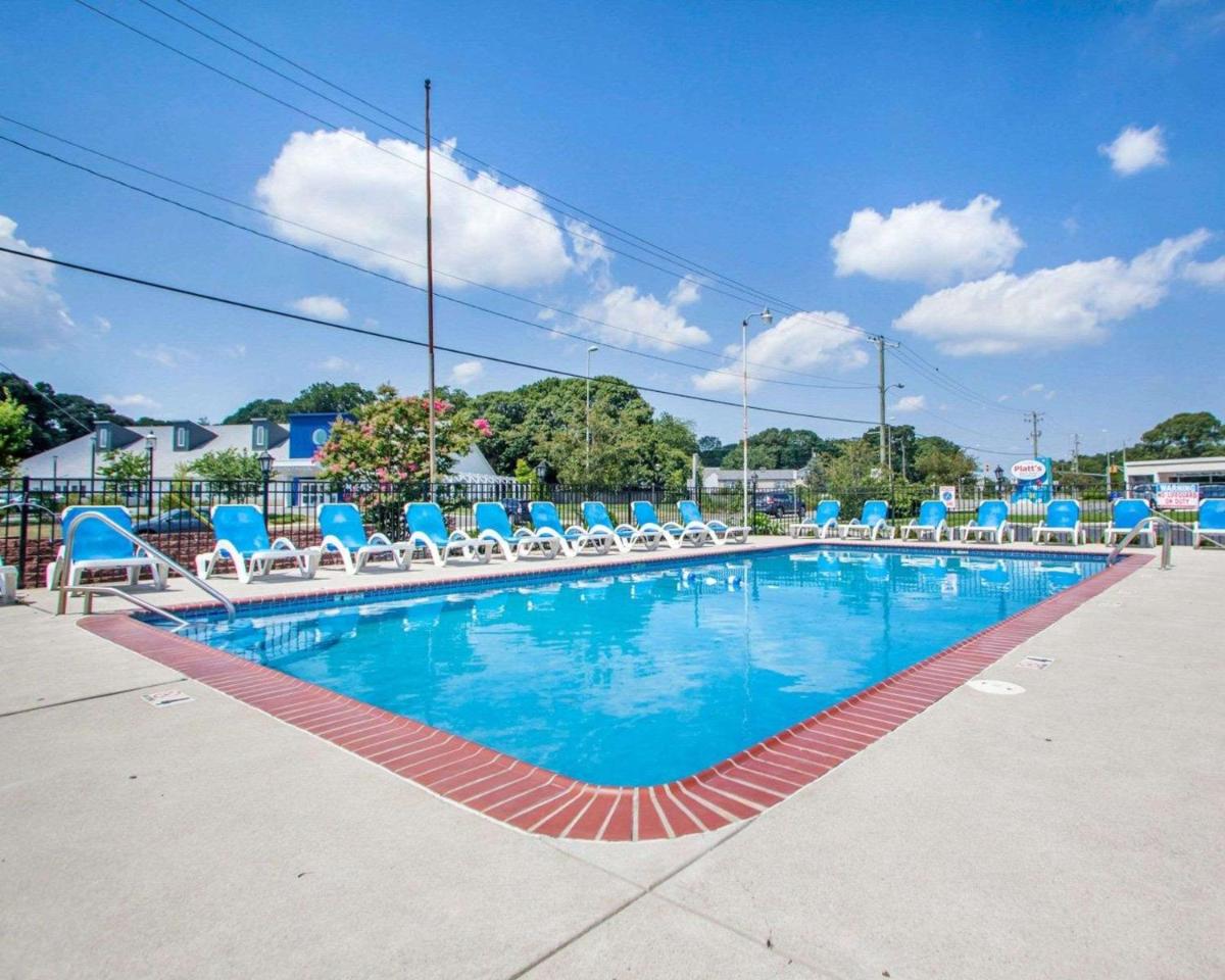 Econo Lodge Somers Point - Housity