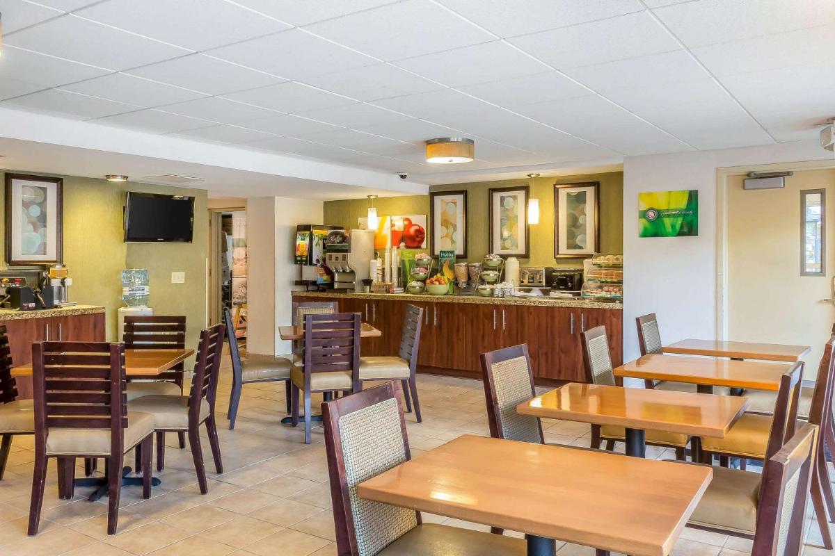 Quality Inn Flamingo - Housity