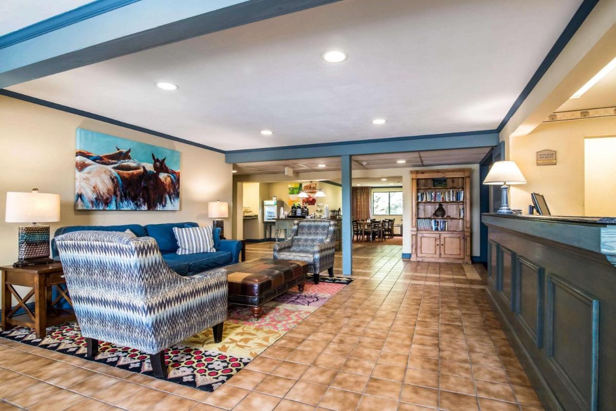 Quality Inn Cortland - University Area - Housity