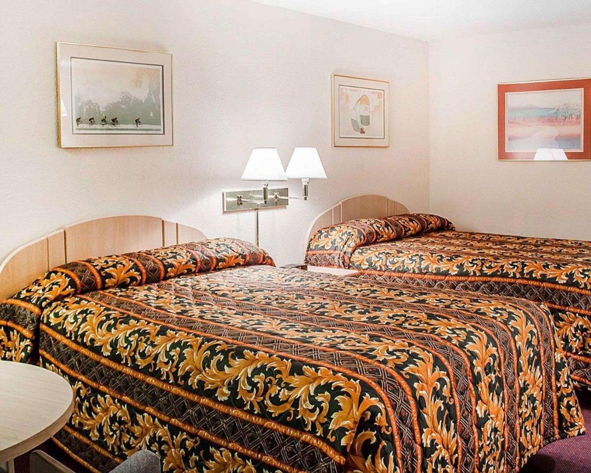 Rodeway Inn - Housity