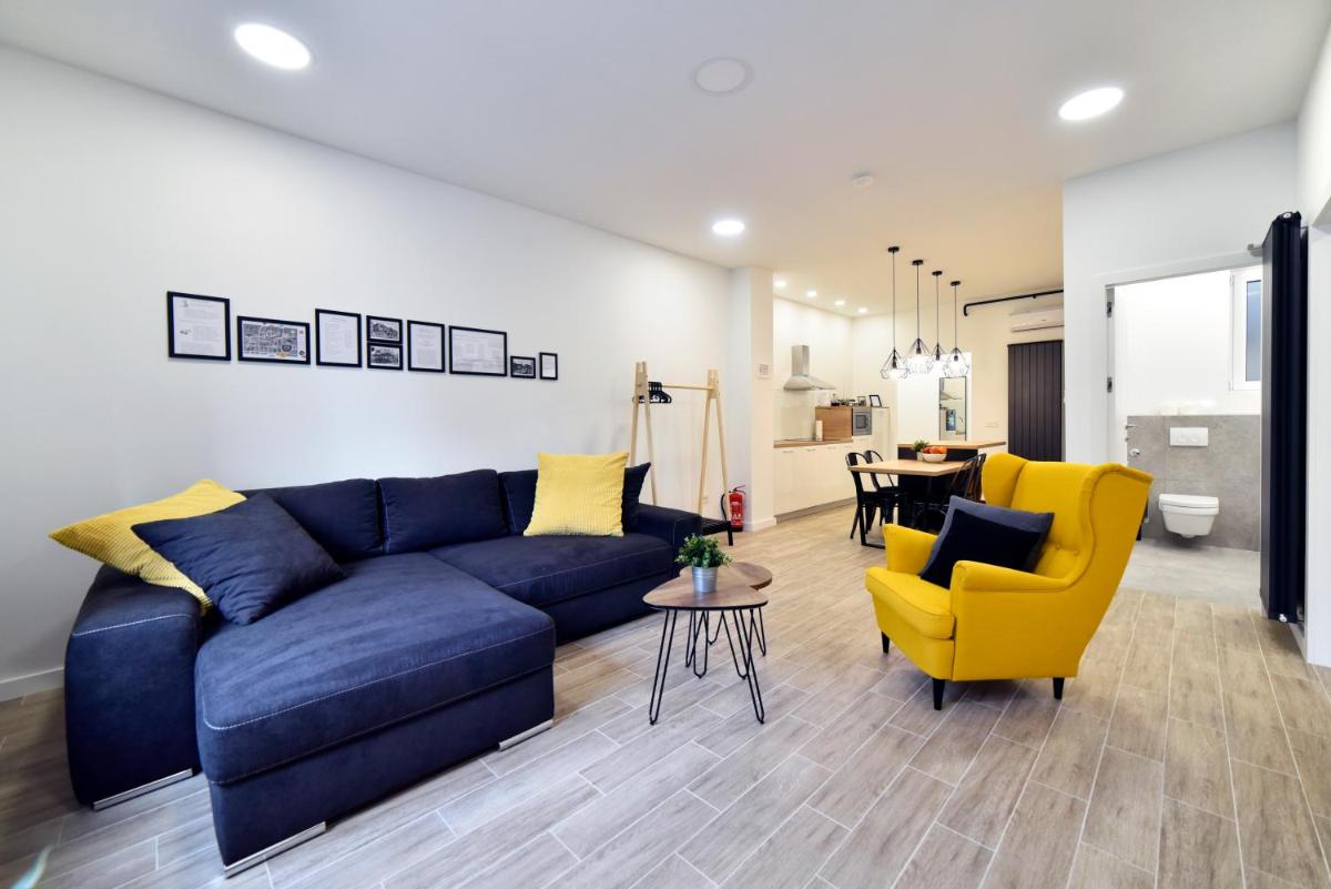 Fishnjak Apartments - Housity