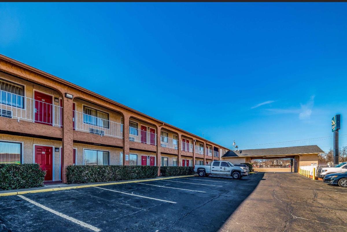 Quality Inn Glenpool - Tulsa - Housity