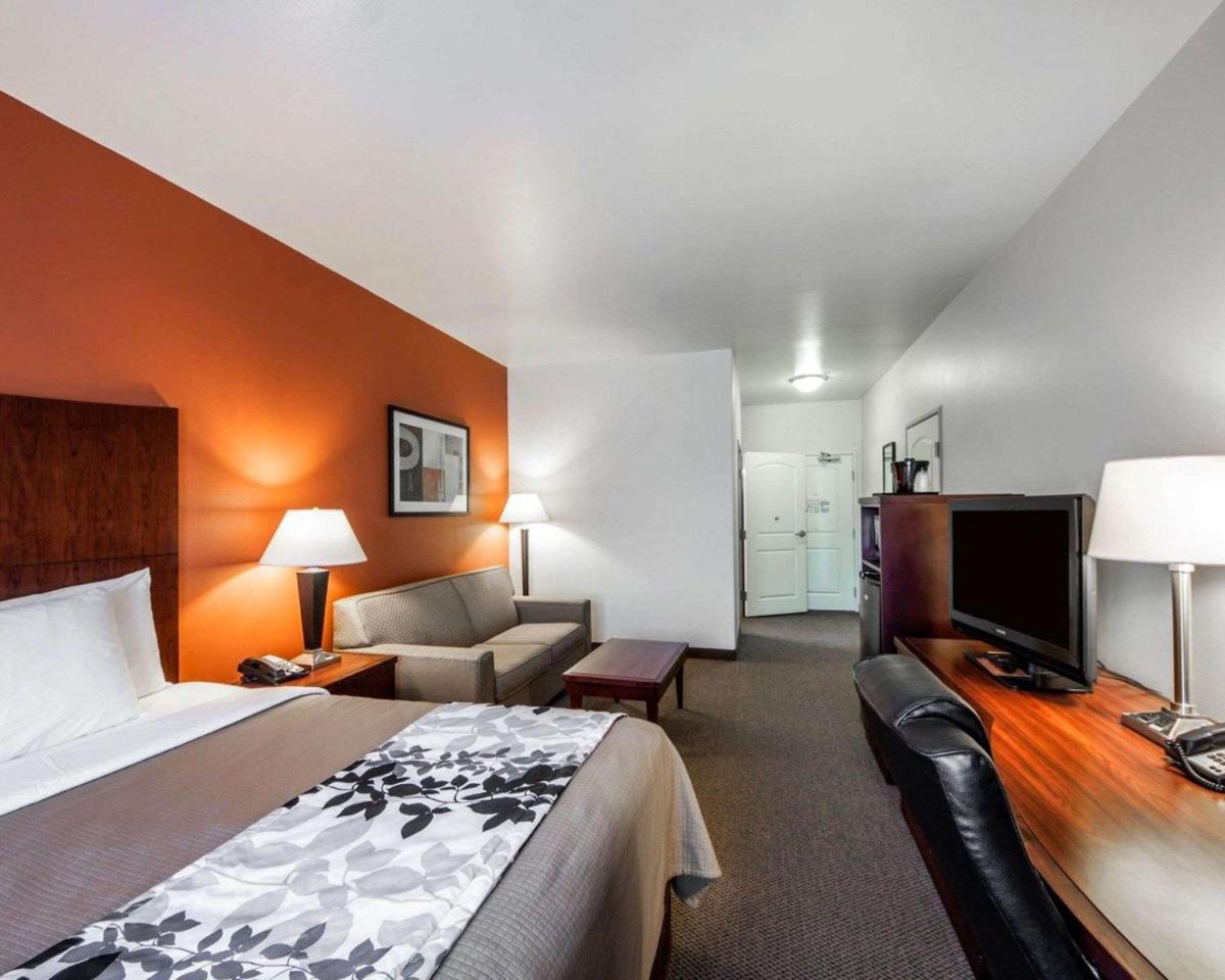 Sleep Inn & Suites Lawton Near Fort Sill - Housity