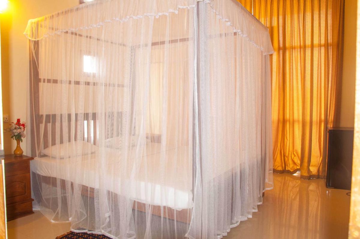 Suitetrails - Marine Tourist Guest House at Negombo Beach