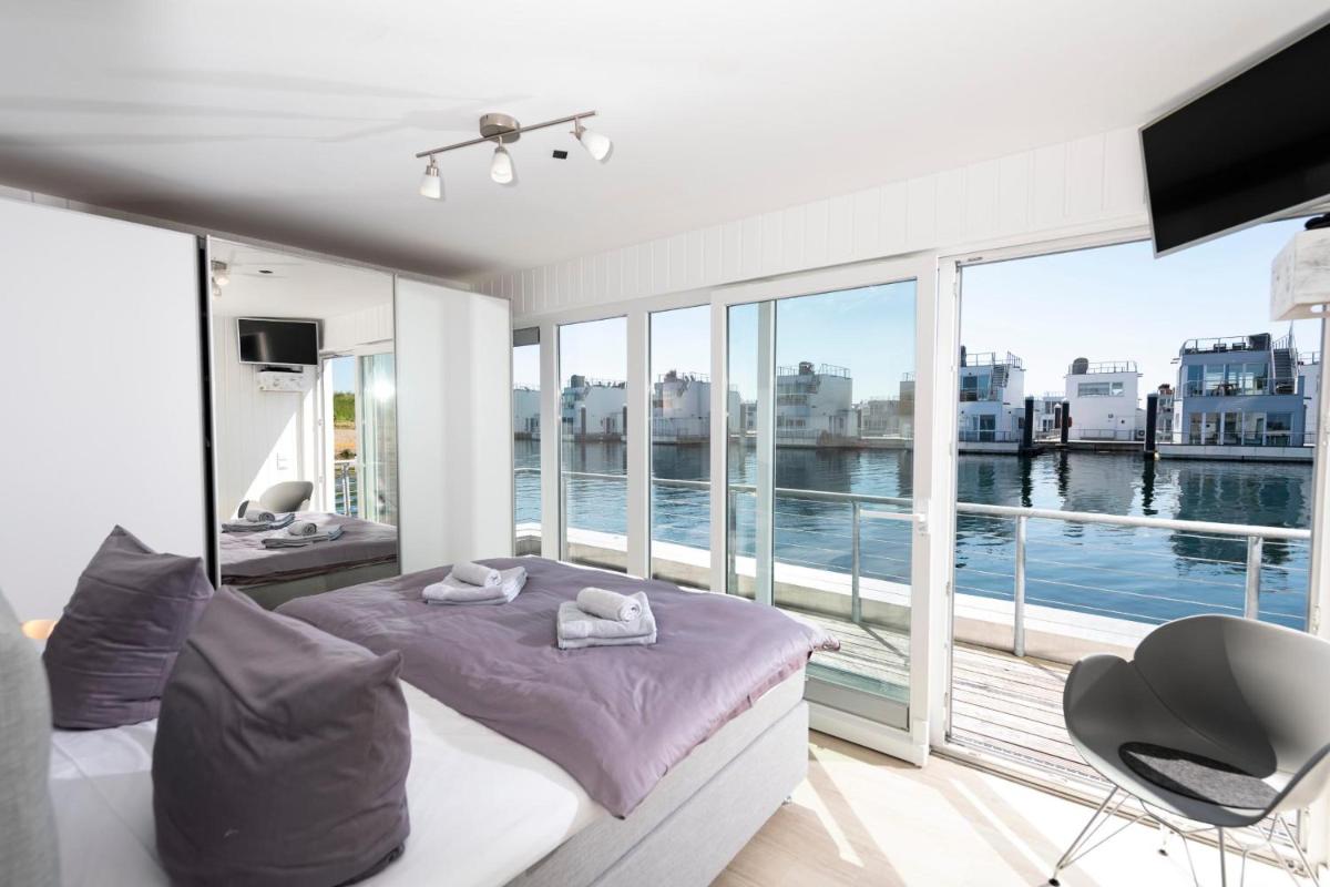 Schwimmendes Haus Ankerlicht - Housity