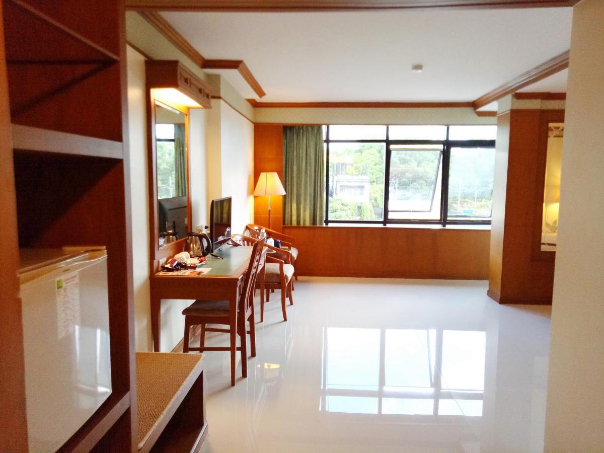 Grand Park Hotel - Housity