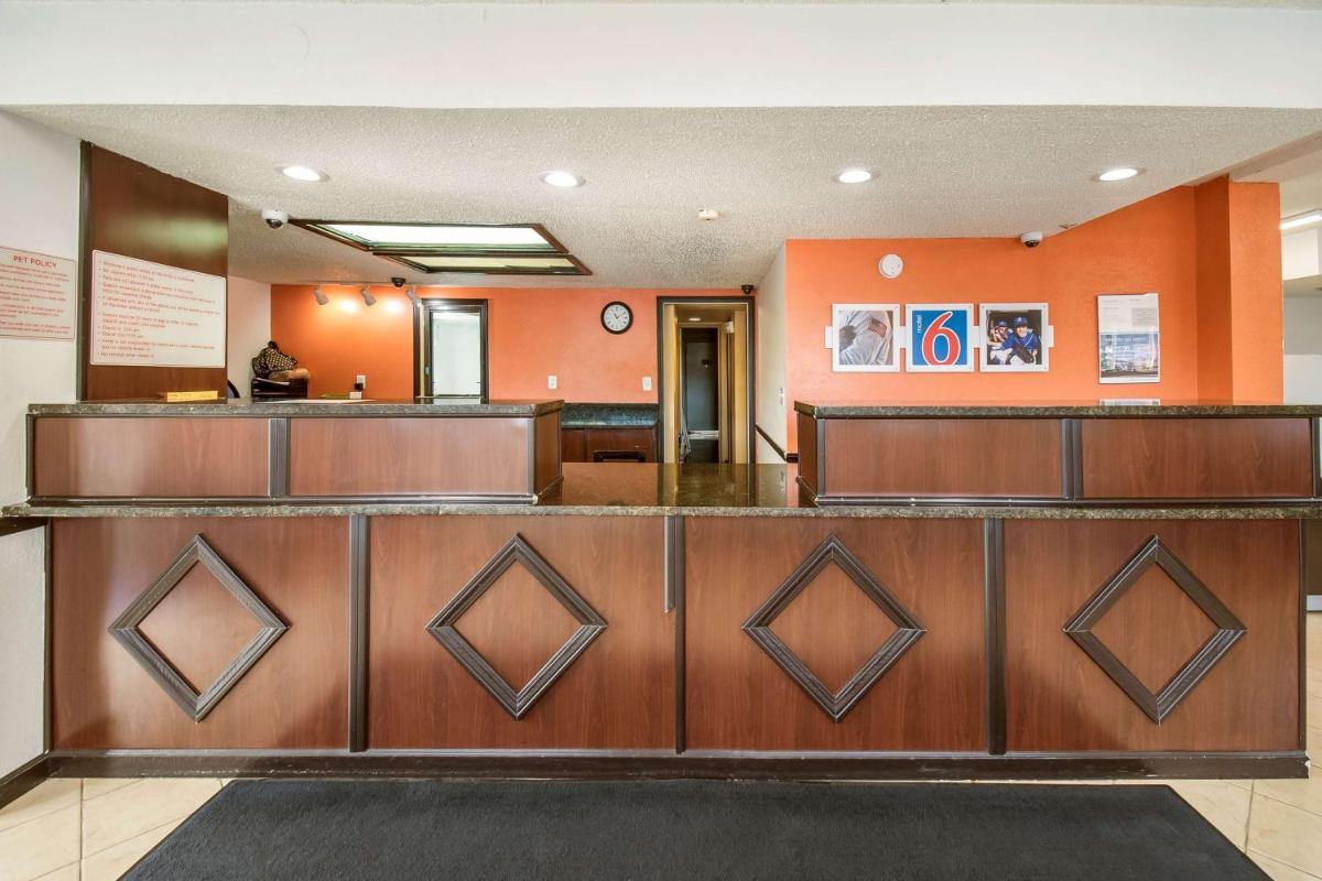 Motel 6-Grove City, OH - Housity