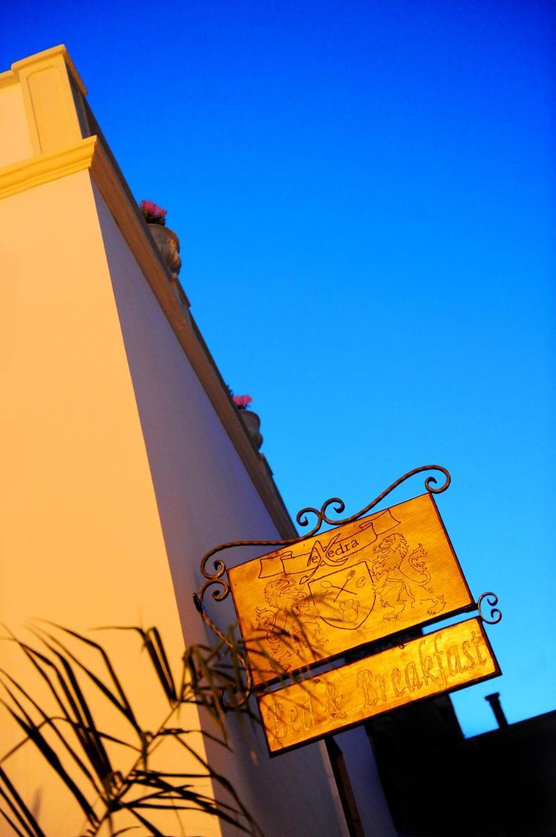 Exedra Holiday House - Housity