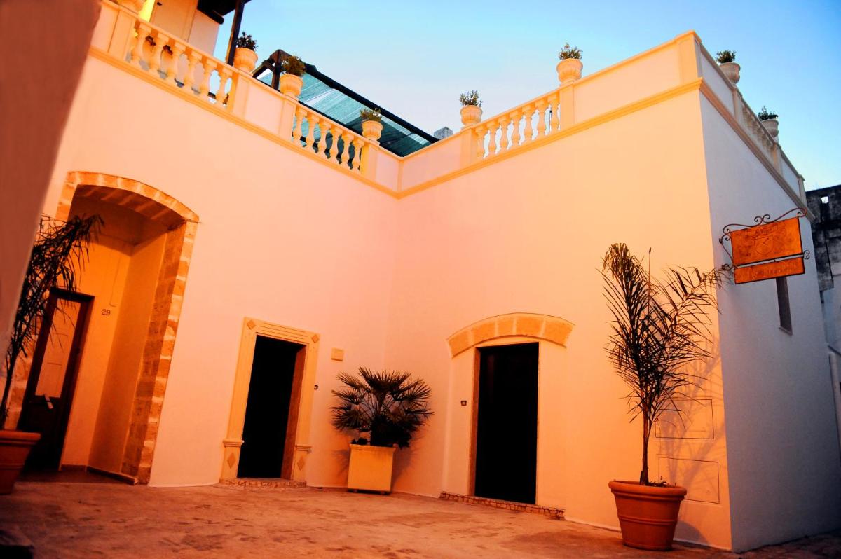 Exedra Holiday House - Housity