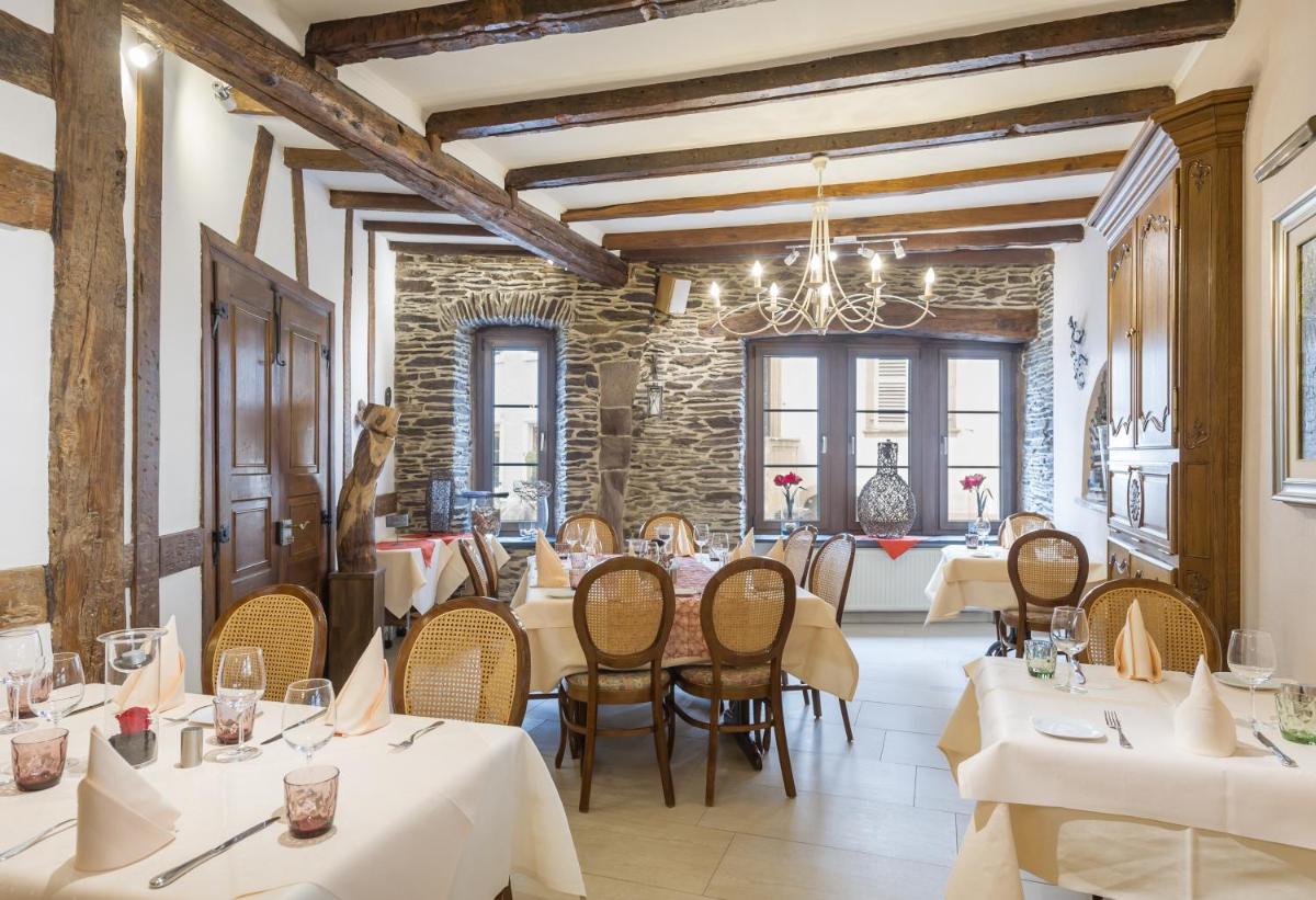 Logis Hotel-Restaurant Petry - Housity