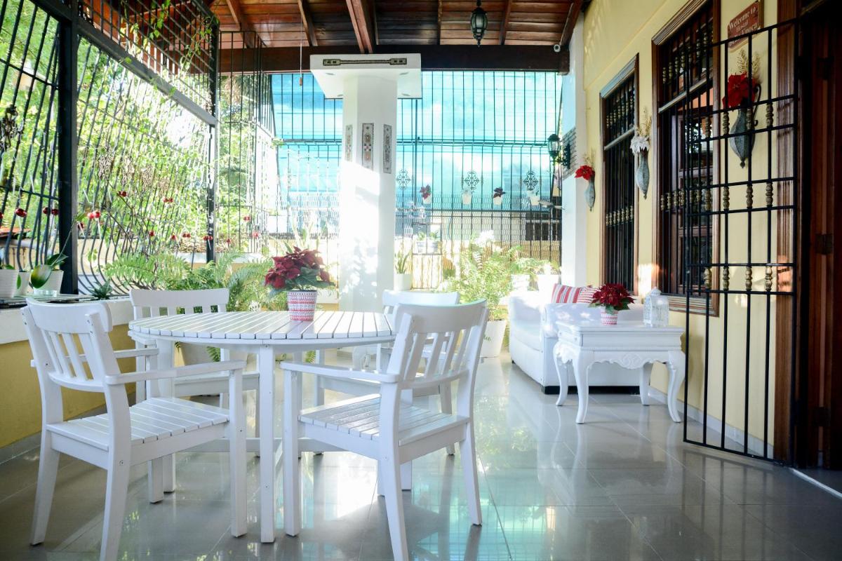 Suitetrails - Hostal Bella Epoca