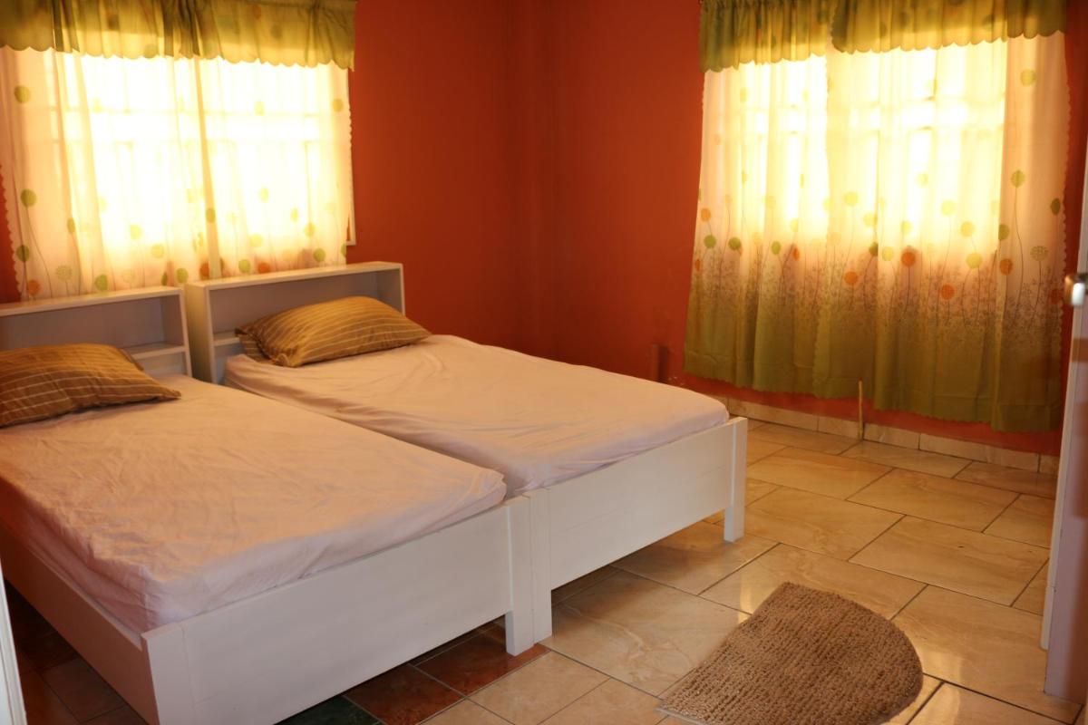 Happy Holidays Style Residences - Housity