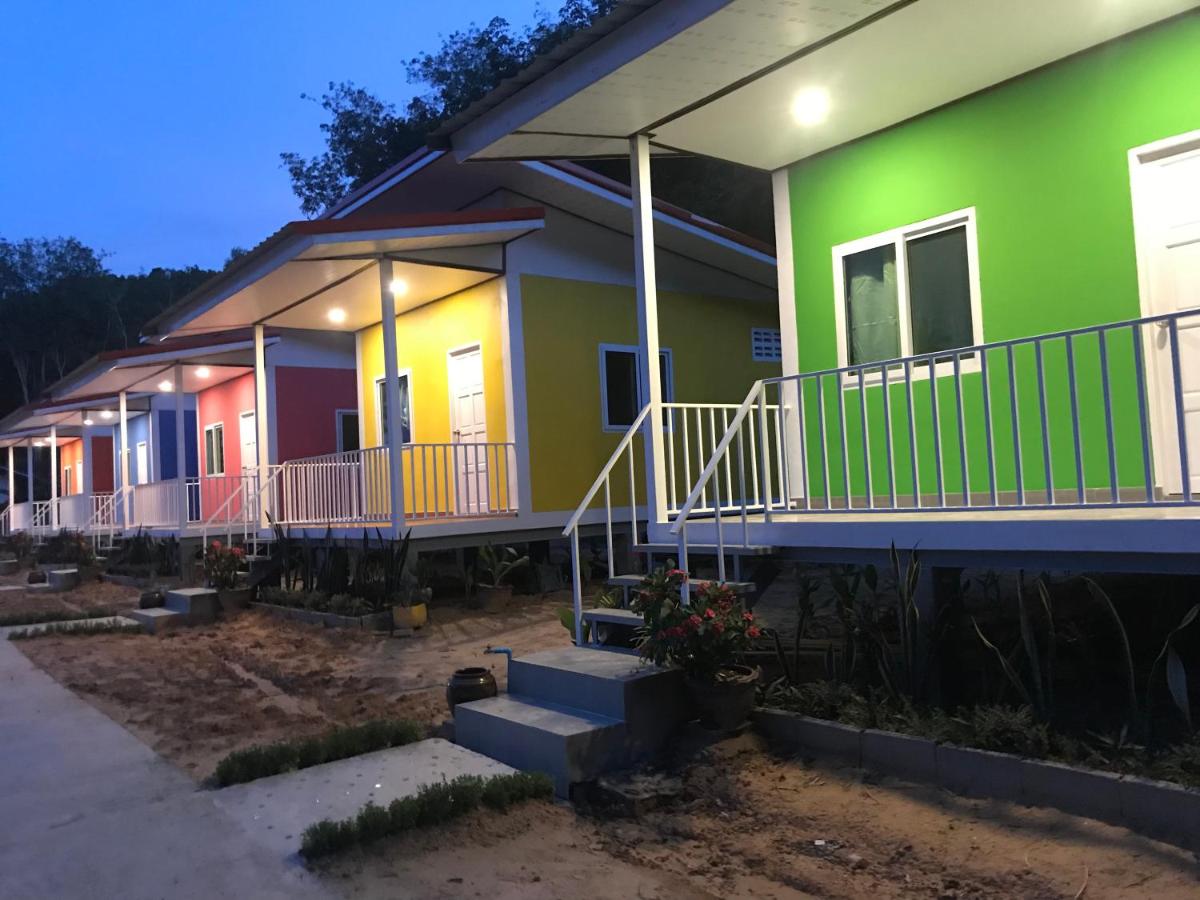 Koh Yao Candy House - Housity
