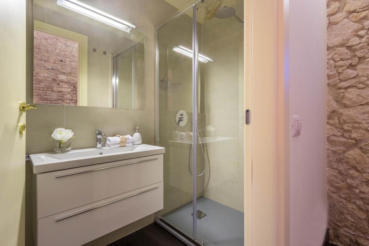 Suite via Sulis 61 - Housity