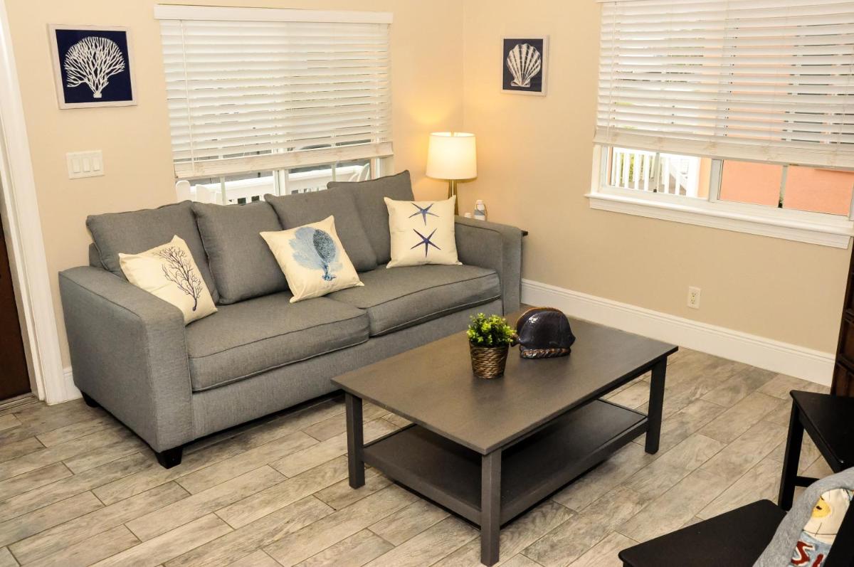 Blue Waters Treasure Island - Housity