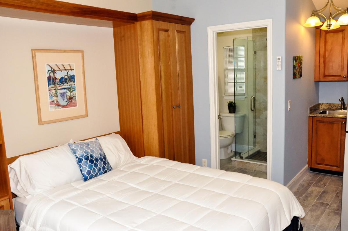 Blue Waters Treasure Island - Housity