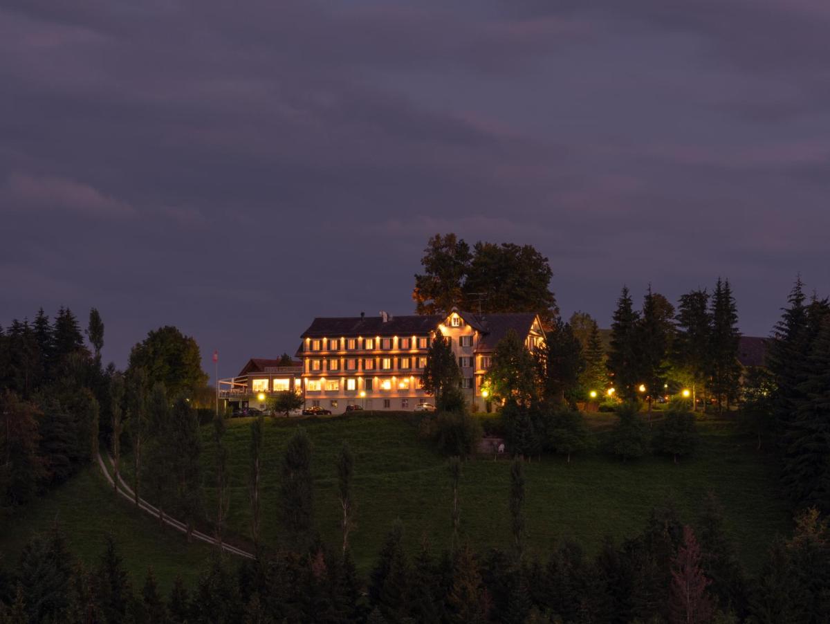 Landgasthof Hotel Menzberg - Housity
