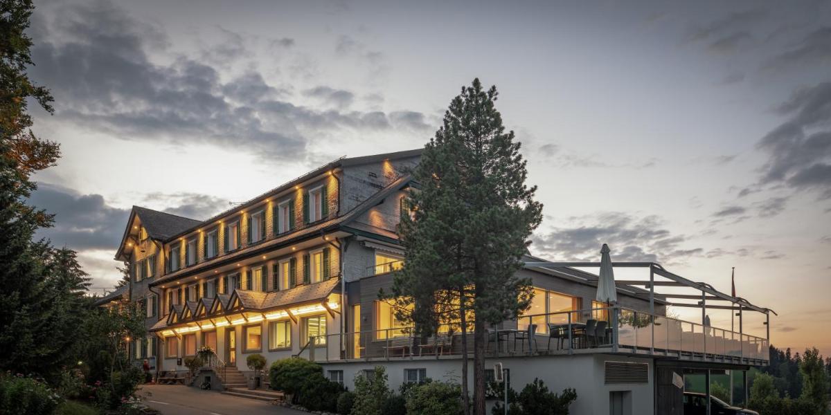 Landgasthof Hotel Menzberg - Housity
