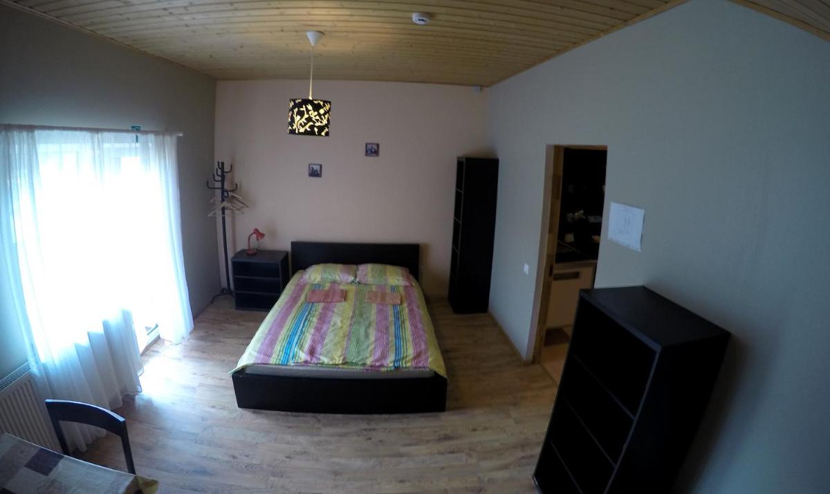 Küljemäe puhkemaja - Housity