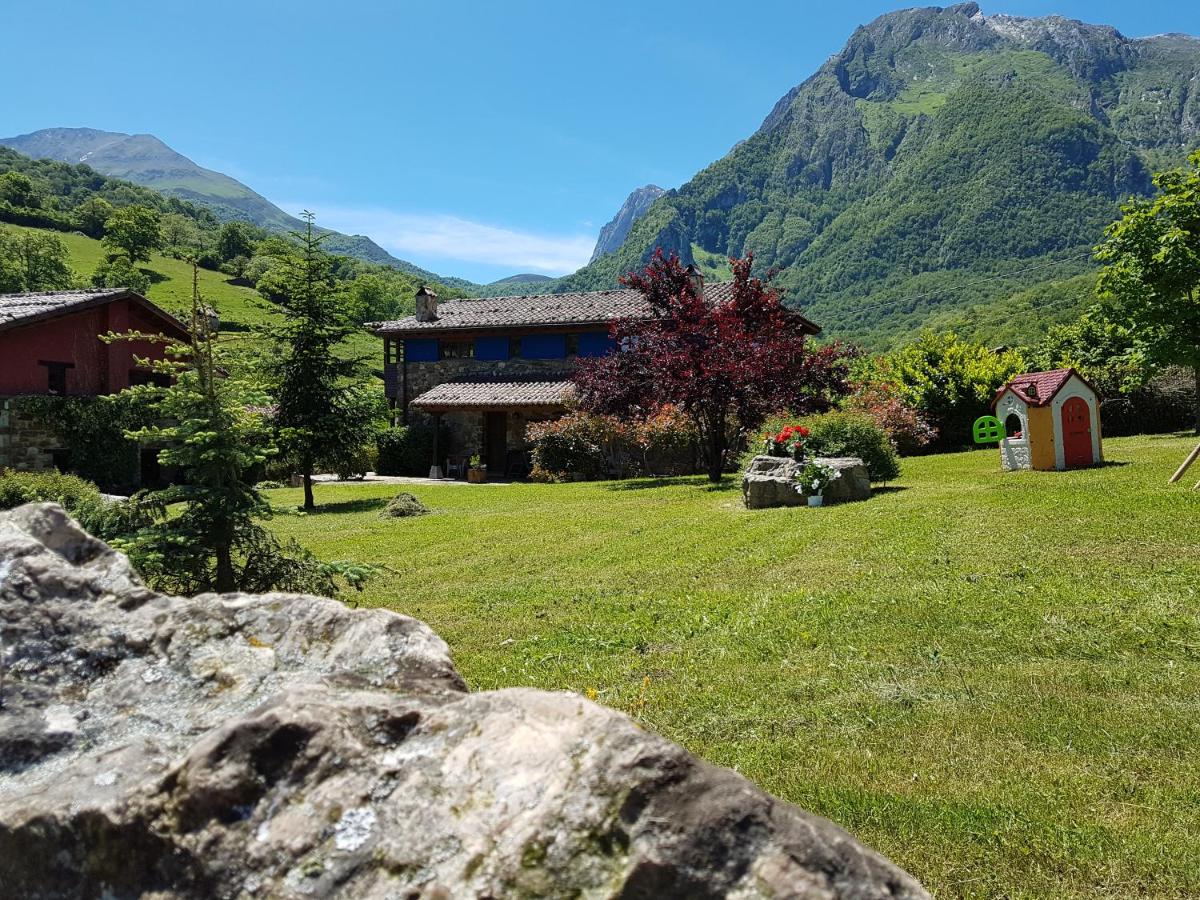 Casas rurales Valle de Bueida, jacuzzi solo en las casas el El Palacio y Viscárcel - Housity