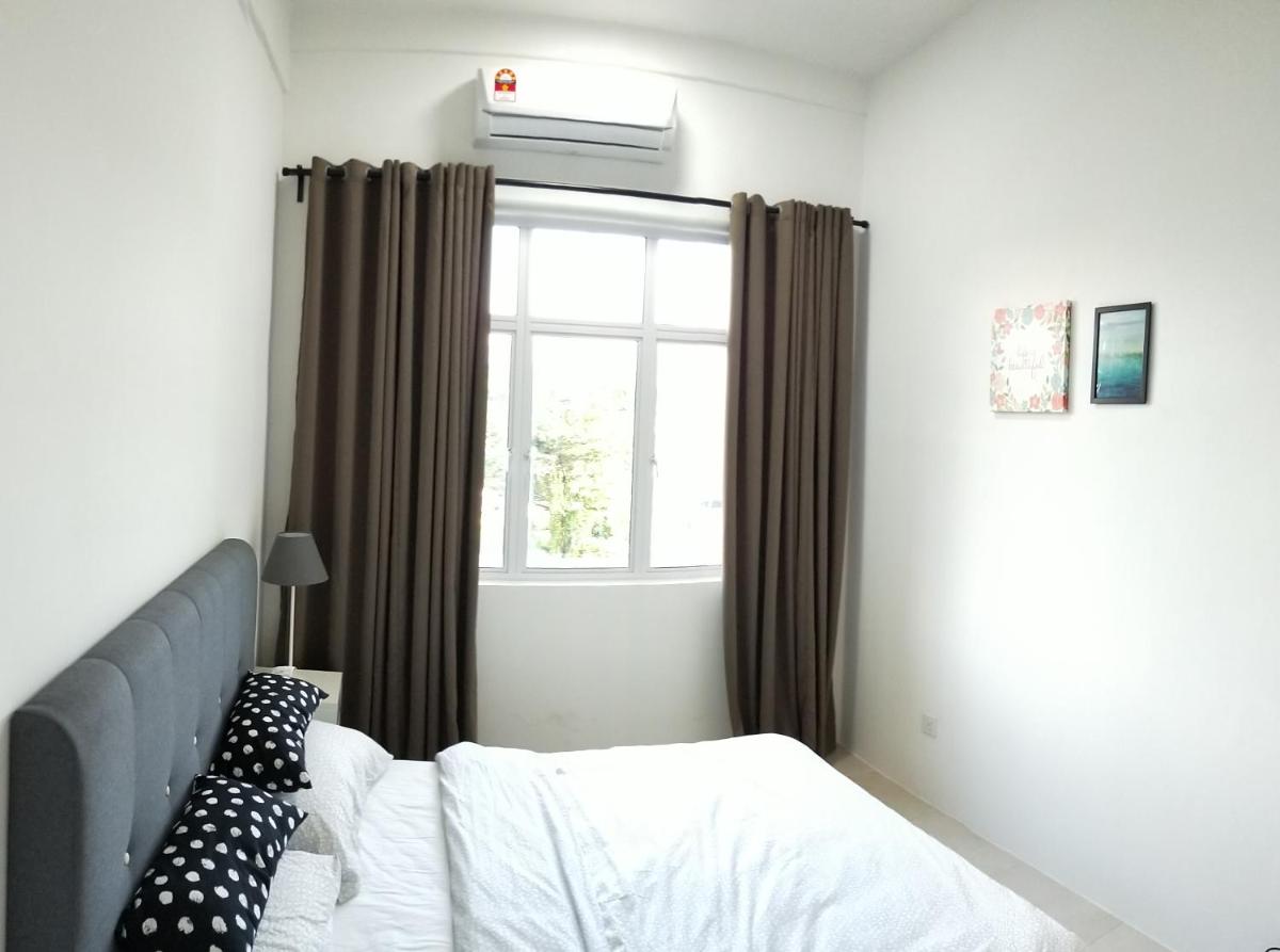 Suitetrails - 05-02-05,Apartment taman prestige 3