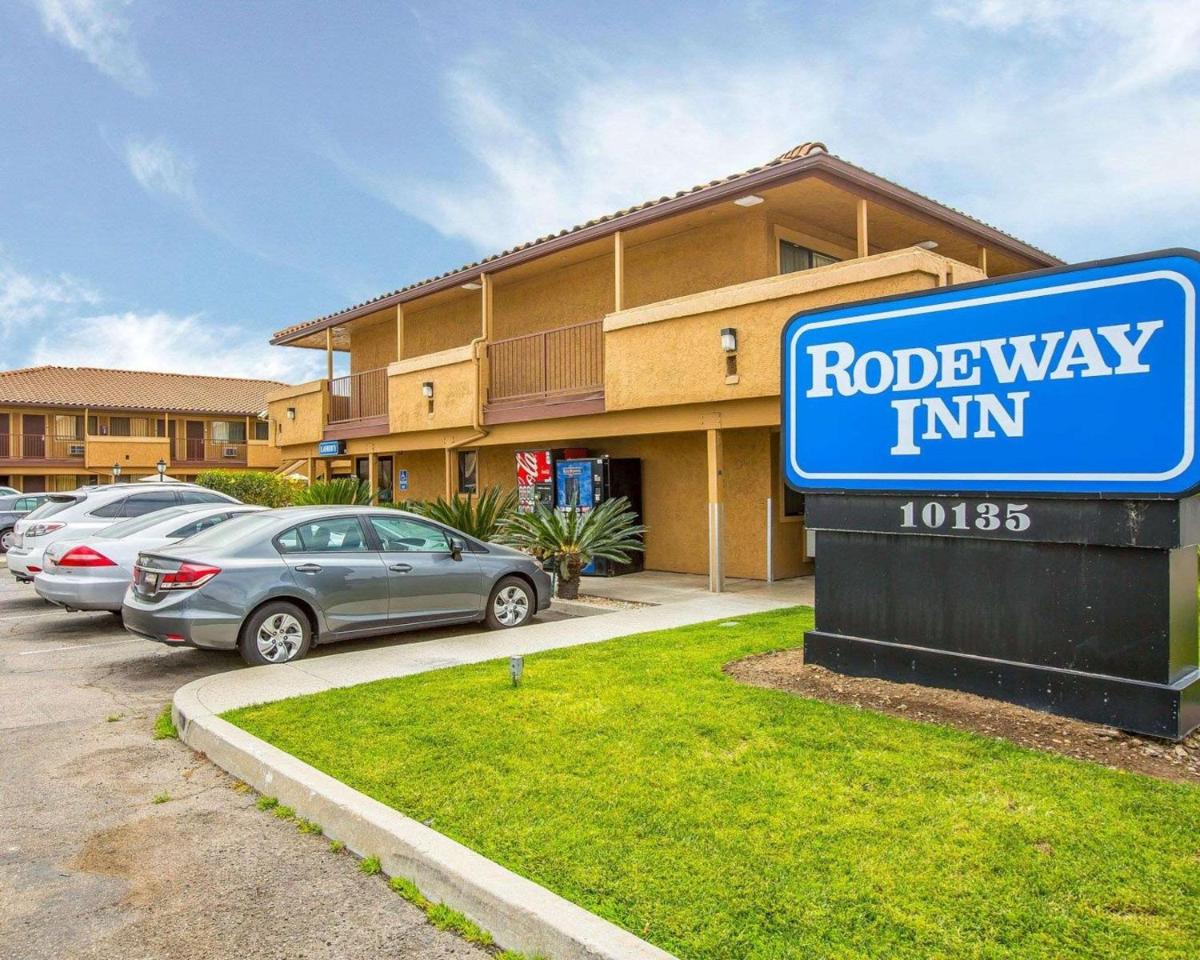 Rodeway Inn Santee San Diego East - Housity