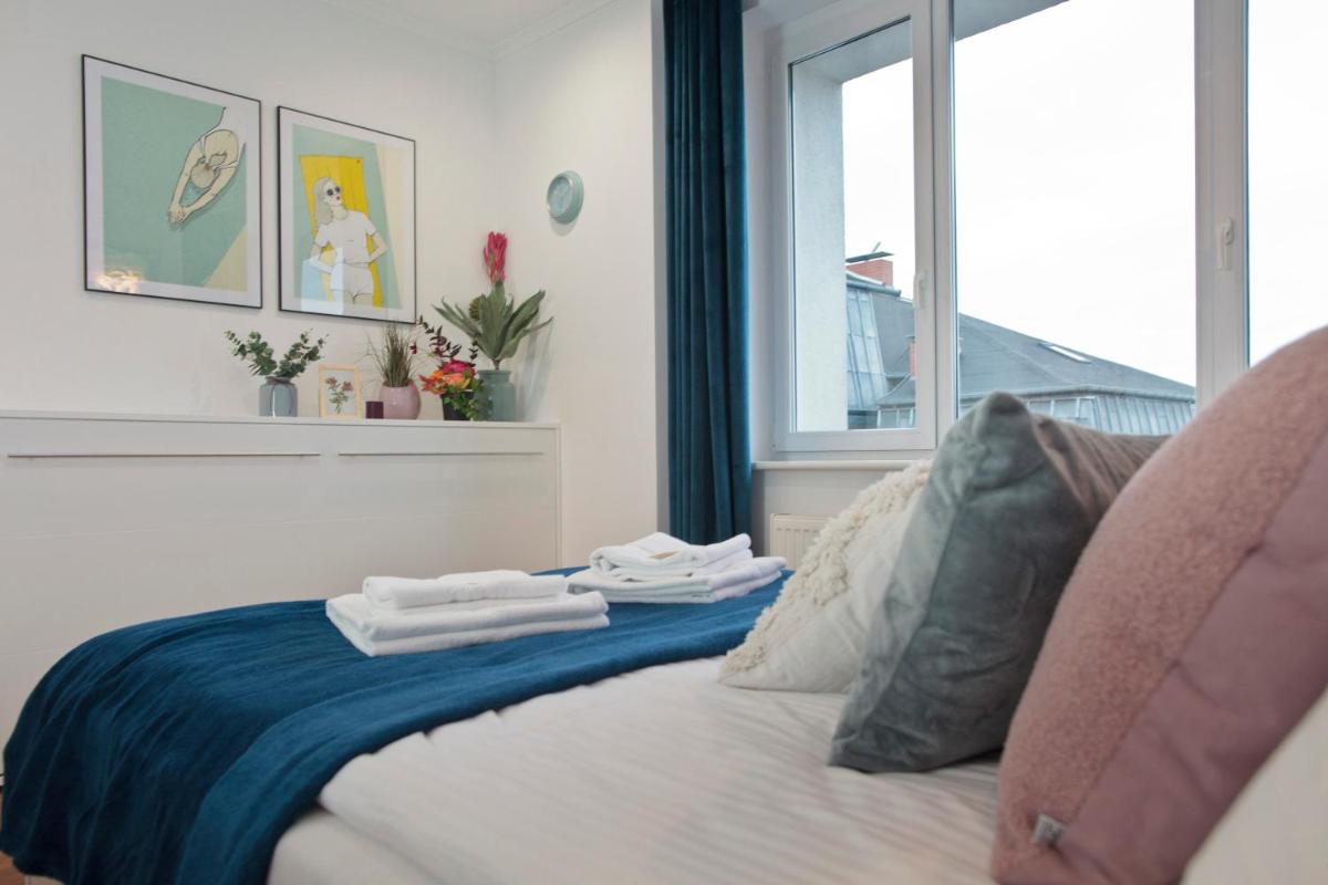 Szczecin Old Town Apartments - 2 Bedrooms Deluxe - Housity