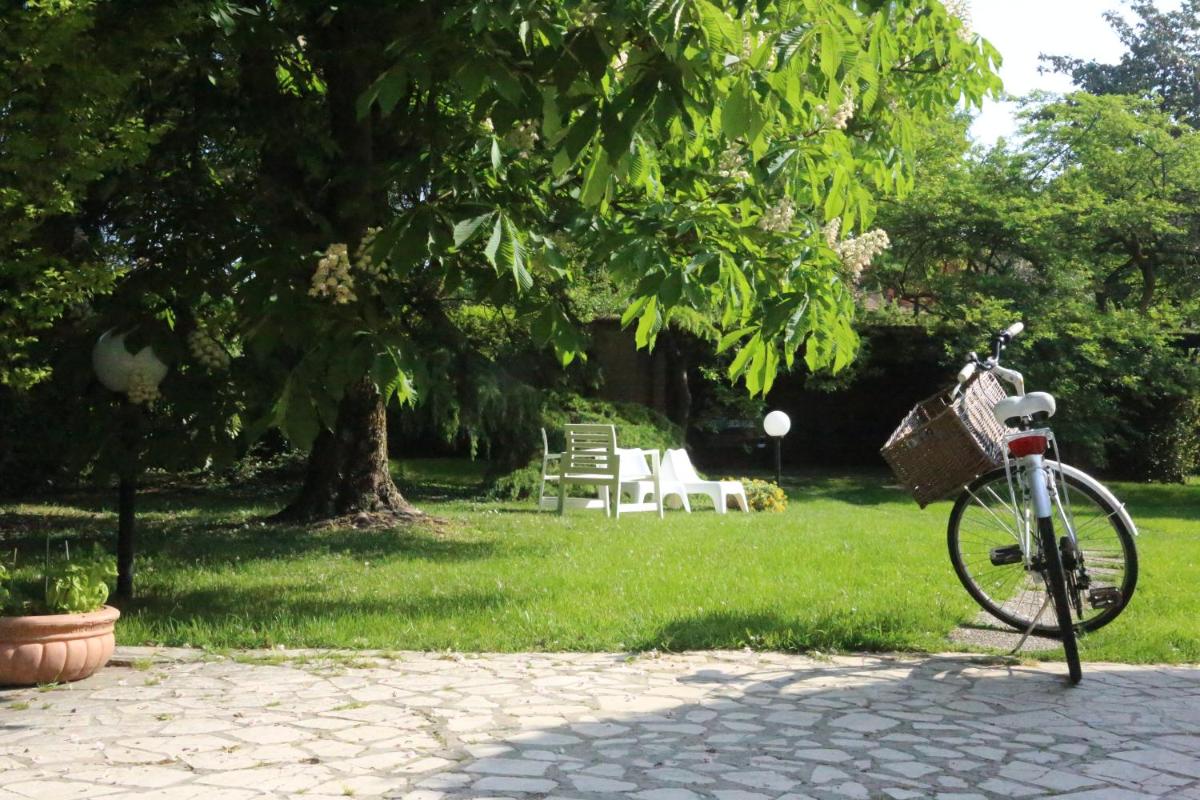 B&B Francesca Mantova - Housity