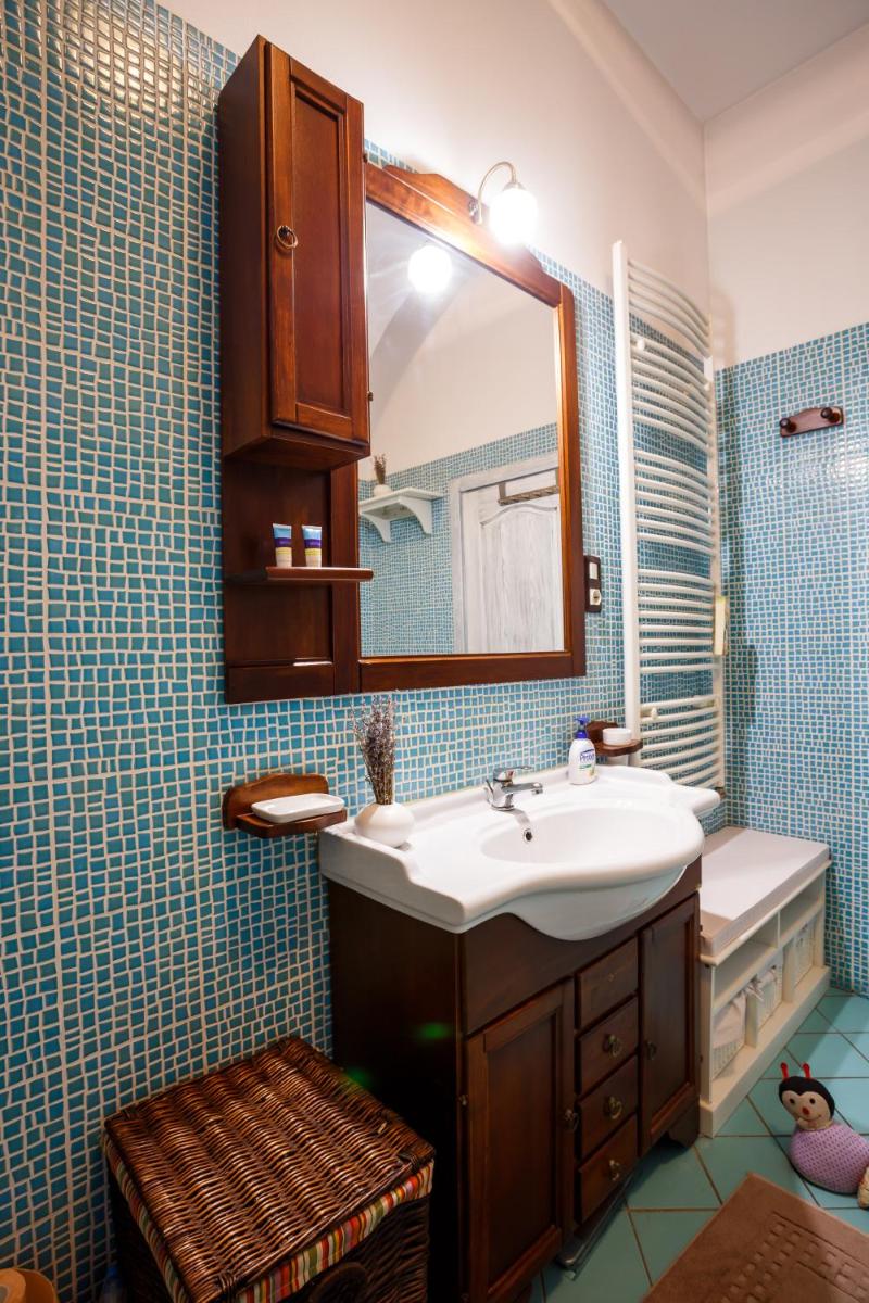 OLD SQUARE APARTMENTS 3 - Housity