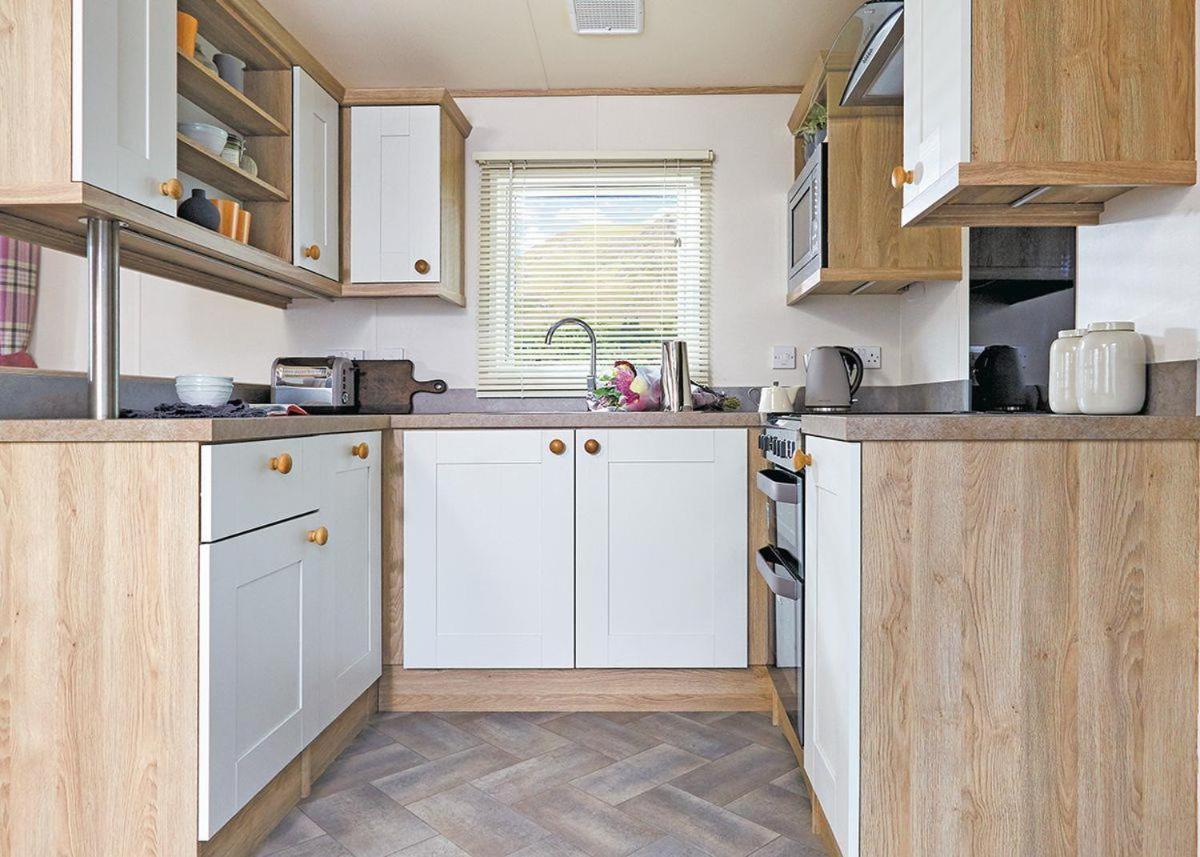 Trevornick Holiday Park - Housity