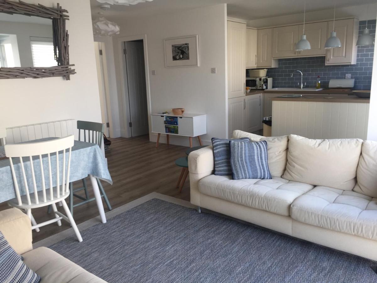 23 Seagate Court - Housity