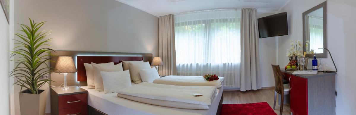 Waldhotel Sindelfingen am Eichholz - Housity
