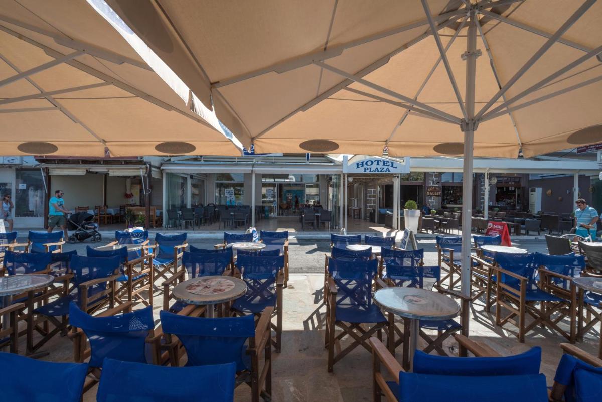 Hotel Plaza - Housity