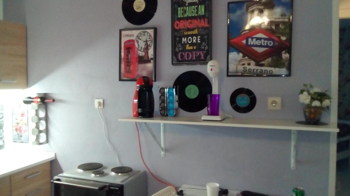 Small apartment 10 min (walk) from Piraeus port - Housity