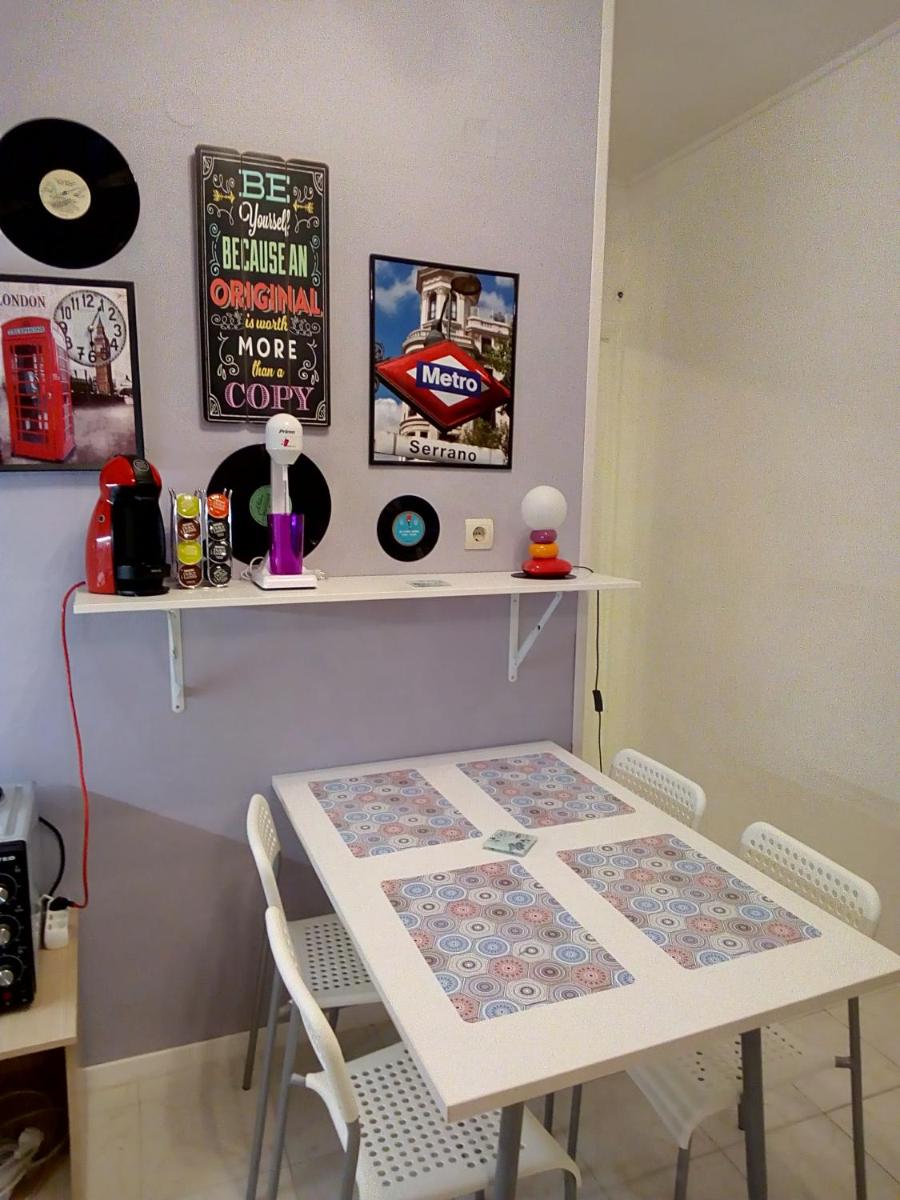 Small apartment 10 min (walk) from Piraeus port - Housity