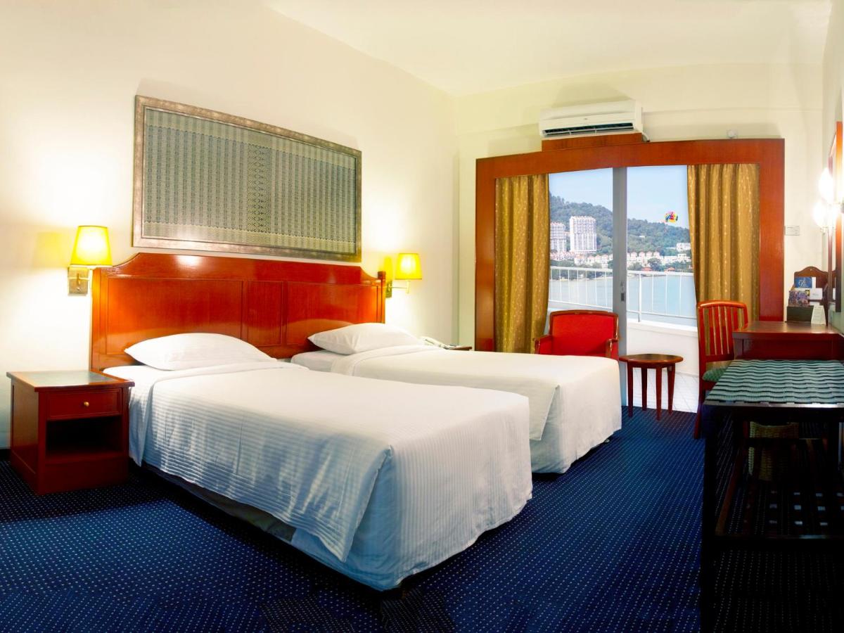 Rainbow Paradise Beach Resort - Housity