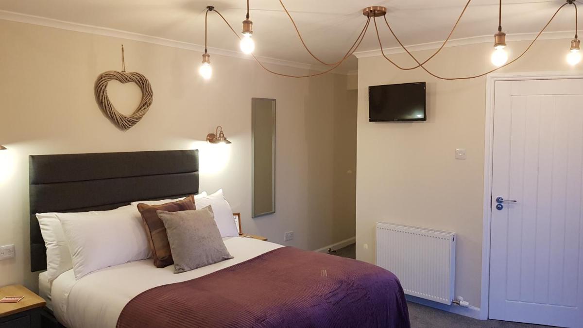 Airanloch Bed & Breakfast, Loch Ness, Adult Only - Housity