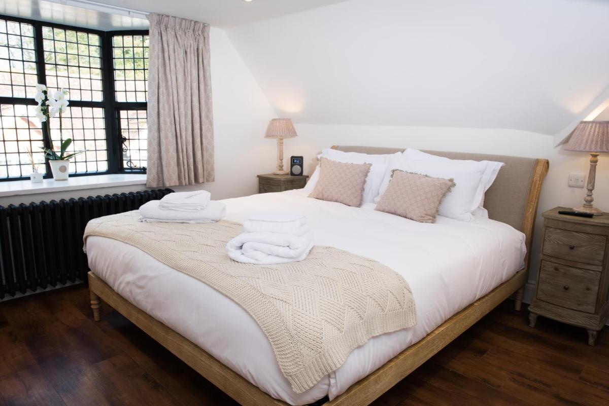 The Fox - Housity