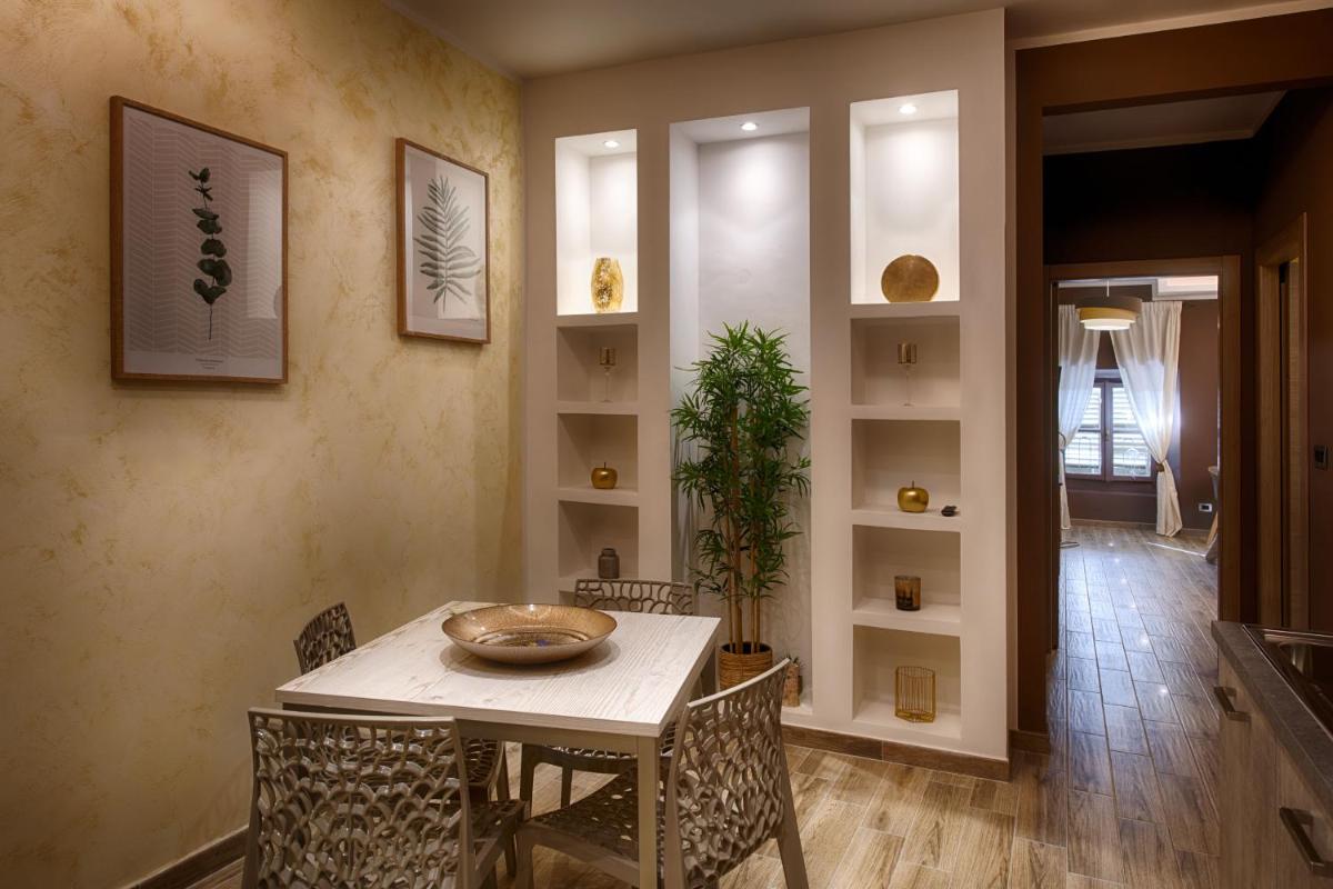 TORINO VACANCY 3 - Elegant & Romantic house with a view of Piazza Vittorio/Gran Madre - Housity