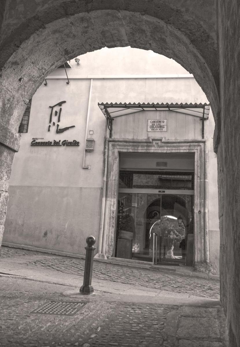 Hotel Convento Del Giraldo - Housity