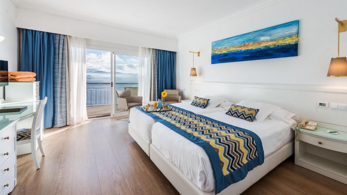 Cama o camas de una habitación en Hotel Coronado Thalasso & Spa