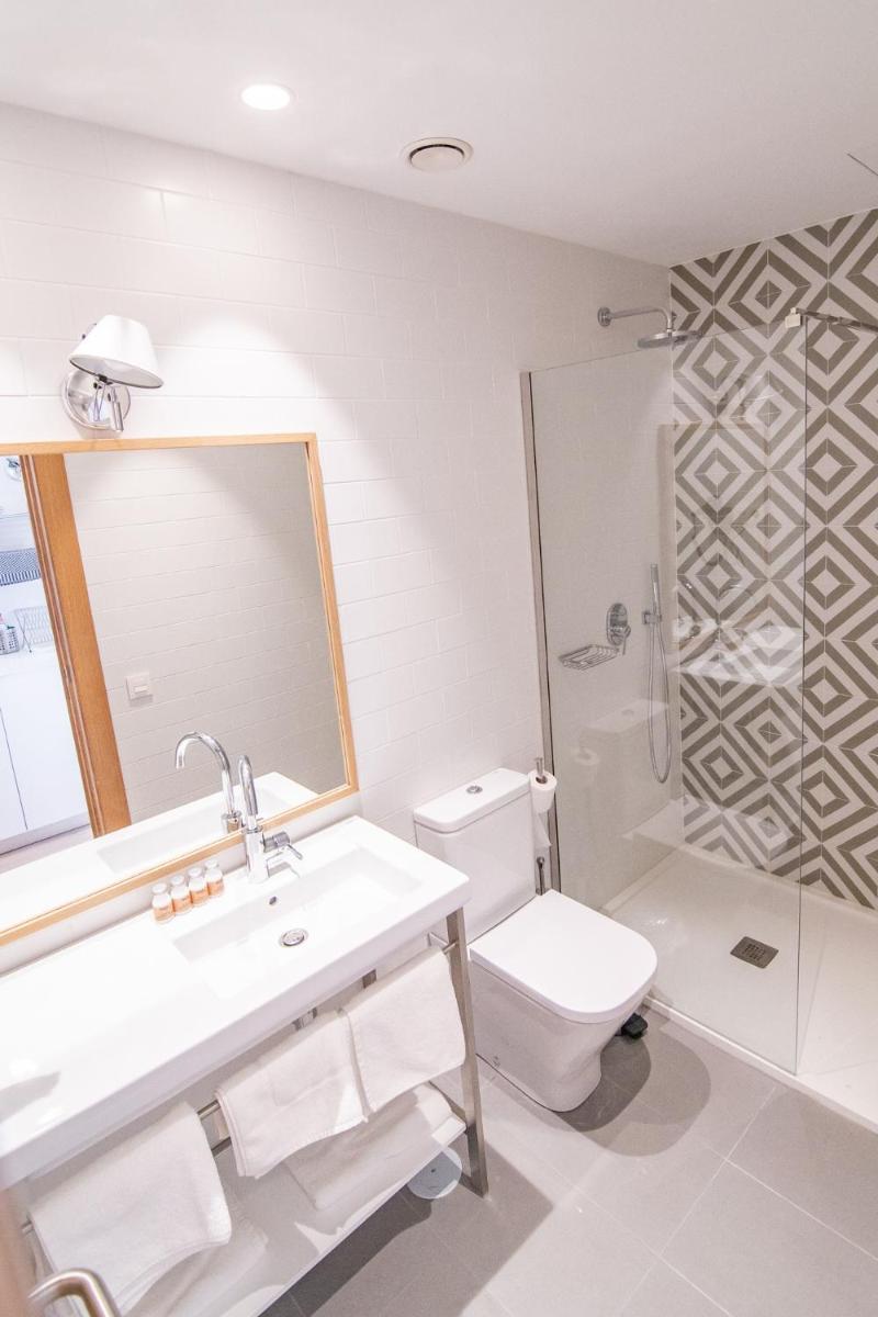 Plaza Mayor Suites & Apartments - Housity