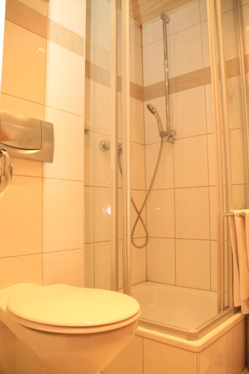 Hotel Garni Krone - Housity