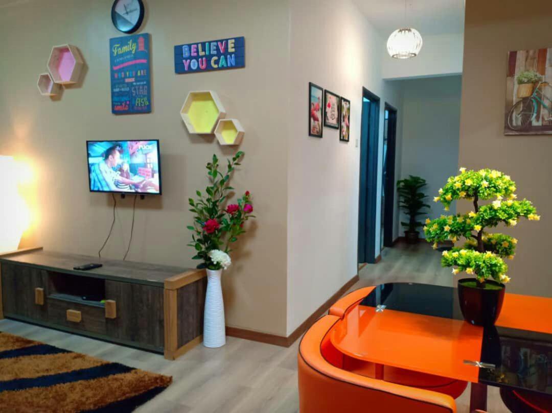 Casa Aldabella Pantai Batu Buruk - Housity