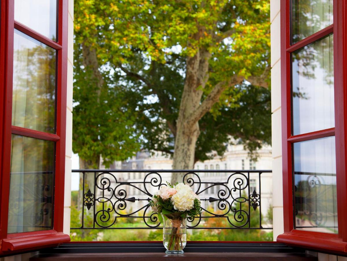 Jardin de l'établissement Relais de Chambord, a Small Luxury Hotels of the World